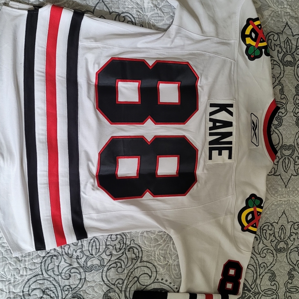Patrick Kane Black hawk jersey